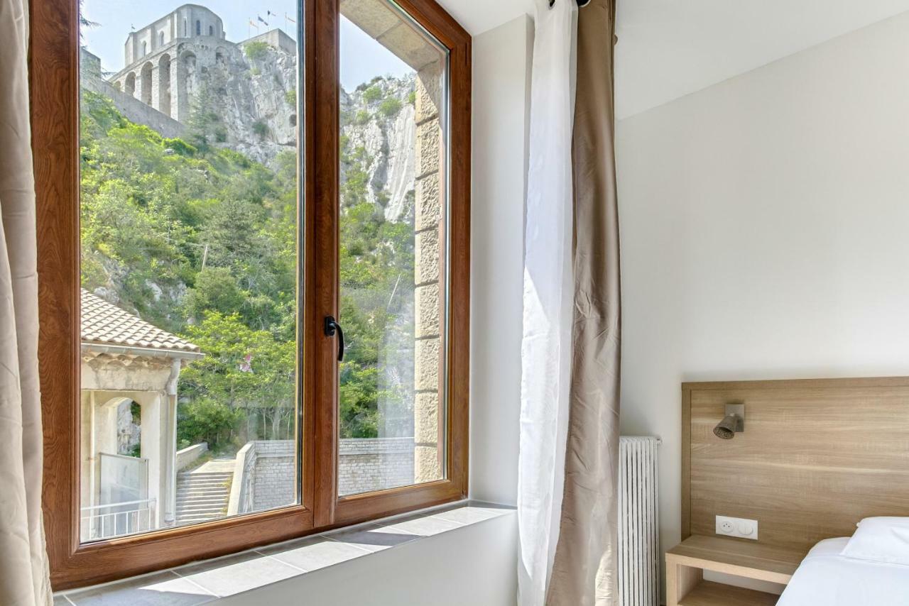 Hotel De La Citadelle Sisteron Kültér fotó